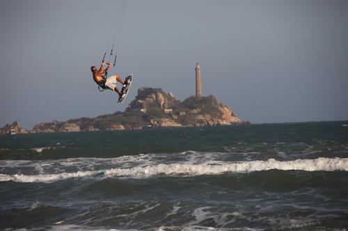 Phare Des Français - 2010 January 08 - by Riri